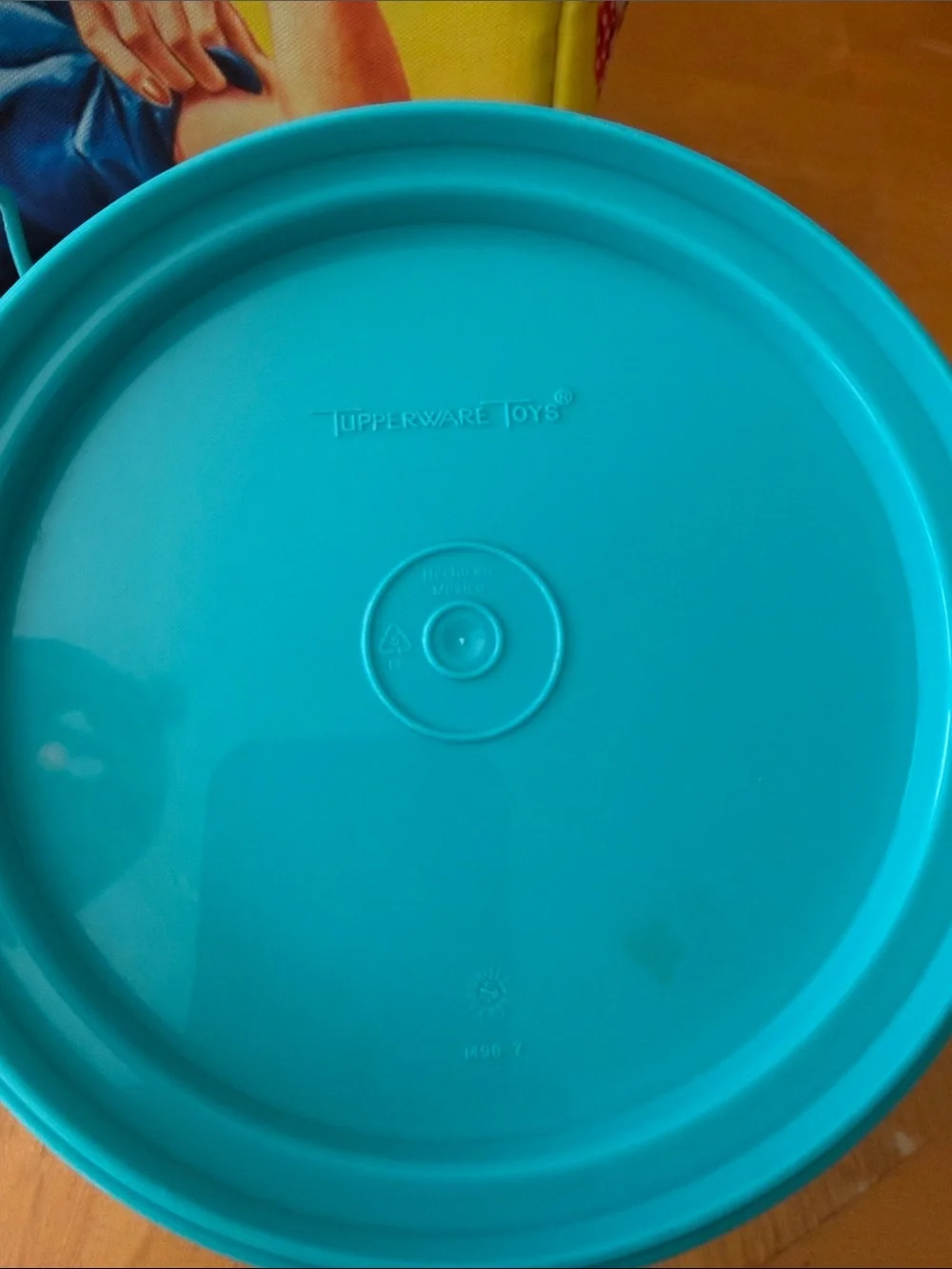 White Storage Bucket with Teal Handle and Lid